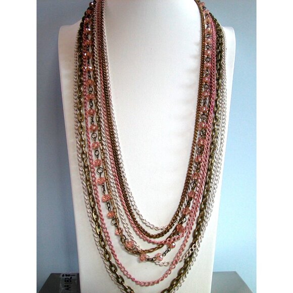 Multilayered Pink & Gold Chain Necklace With Beads - Picture 4 of 5